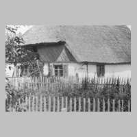 052-0010 Teilansicht vom Wohnhaus der Familie Albert Minuth im August 1942 .jpg